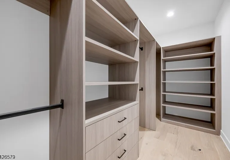 27 Feldman Ct — Photo 22