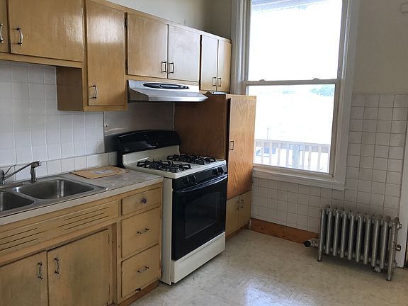 3rd image of 4653 N Hermitage Ave APT 3