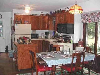 5th image of 3346 S Memorial Shoreway Dr
