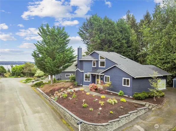 2135 NE Edwin Court, Poulsbo, WA 98370