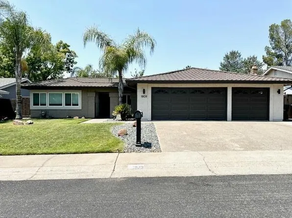 1909 Larkin Dr, Roseville, CA 95661