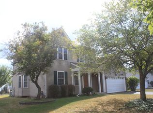 324 Forest Dr, Crystal Lake, IL 60014
