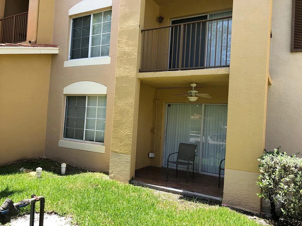 1 bed, 1.0 bath, 760 sqft, $1,850 — Photo 2