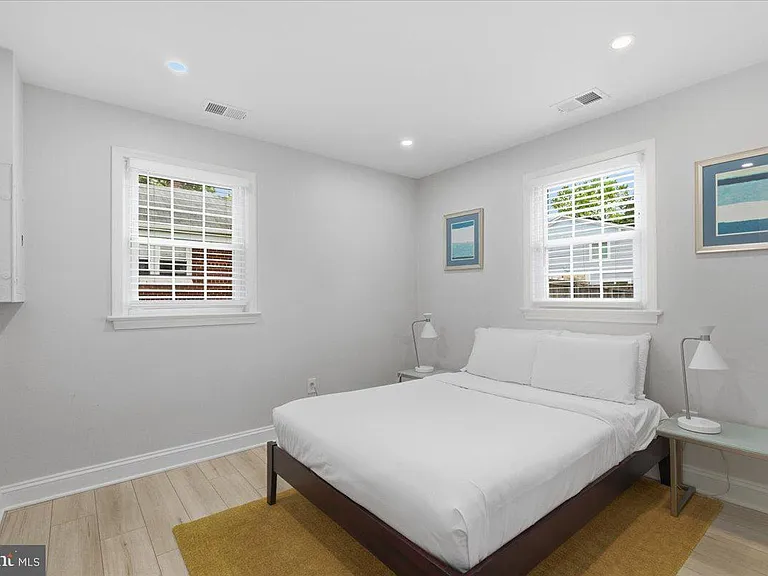 3823 Duke St — Photo 18