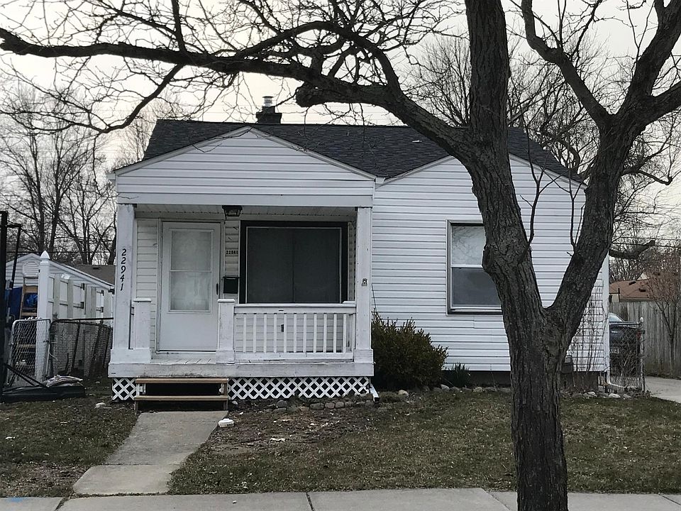 1st image of 22841 Maxine Ave