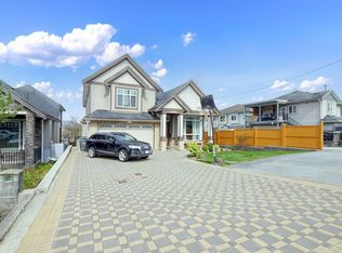 11971 97th Ave, Surrey, BC V3V 2C4