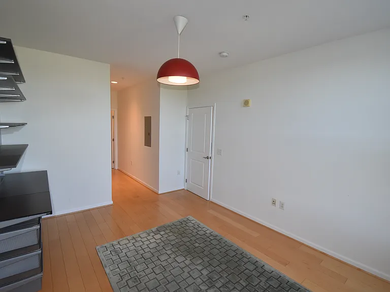 444 W Broad St #530 — Photo 14