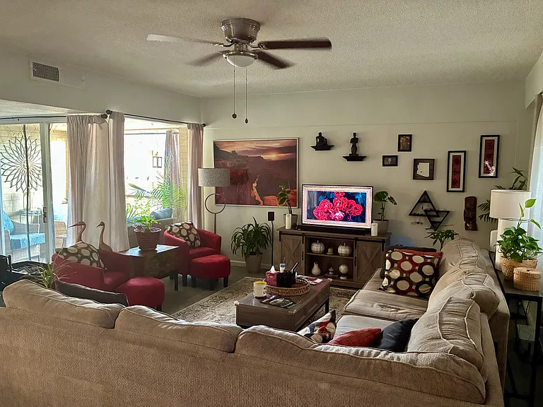 E Thomas Rd — Photo 12
