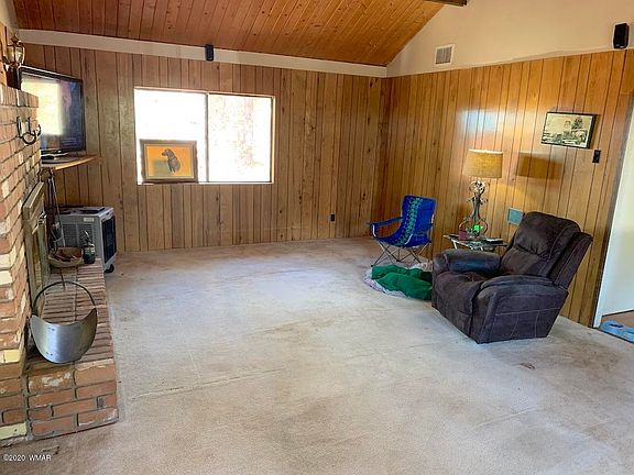 2nd image of 176 W Pine Shadow Dr