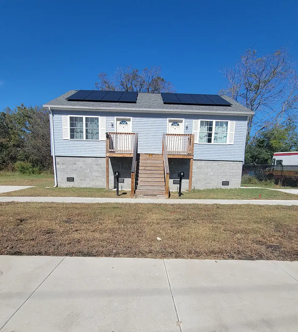 806 Scott St — Photo 2