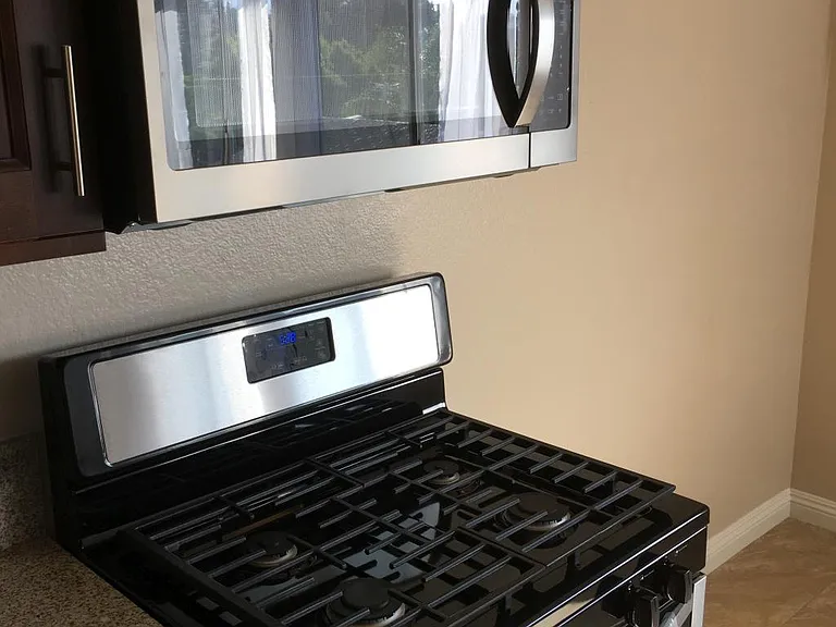 3240 Chapman St #8 — Photo 11