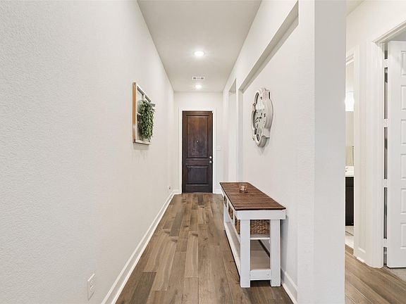 5th image of 9524 Oxbow Ln