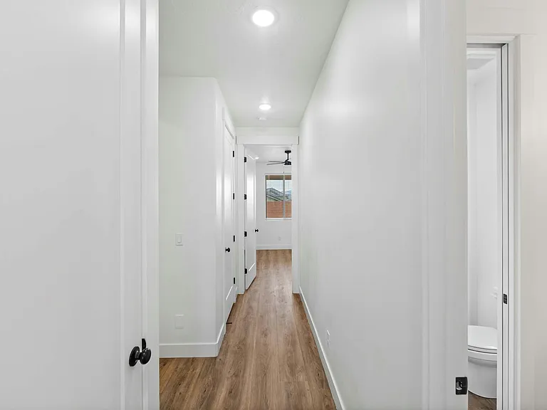 2628 S 3210 E — Photo 17