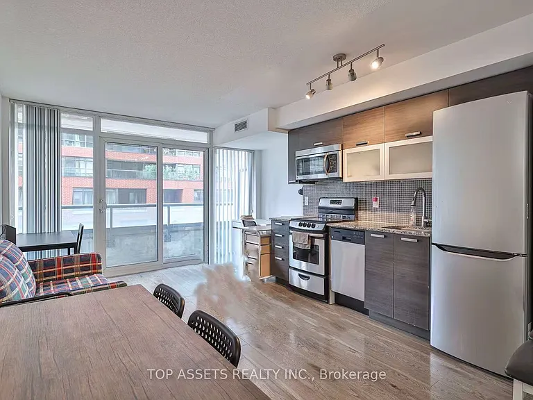 36 Lisgar St #518E — Photo 4