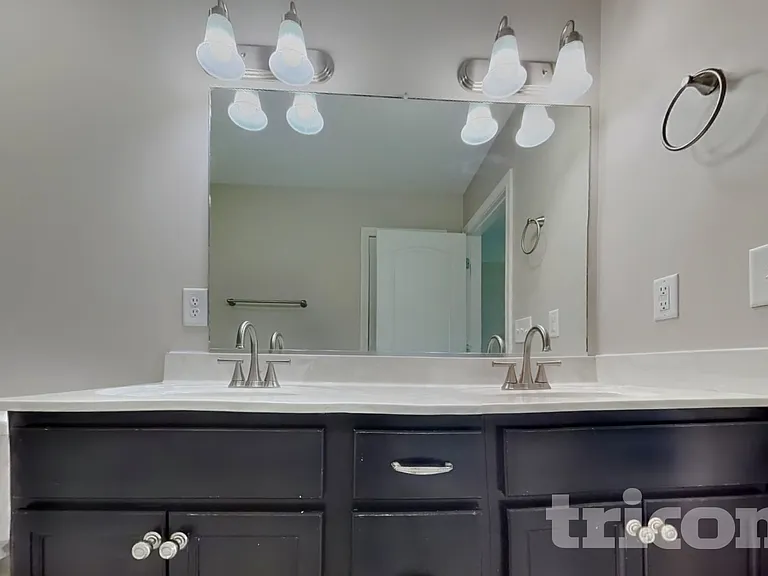 1868 Providence Ct — Photo 7