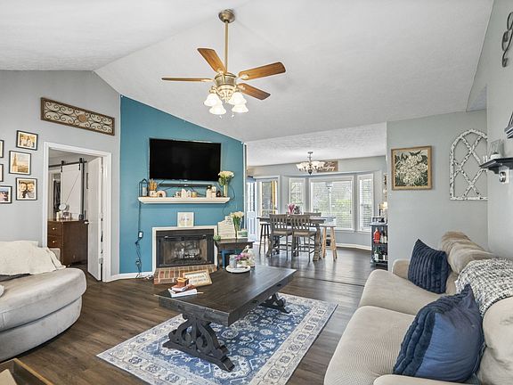 2nd image of 114 Kristen Ct