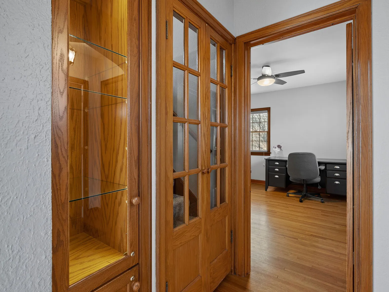 4 bed, 2318 sqft, $2,000 — Photo 2