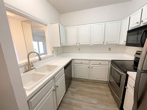 4th image of 14277 Preston Rd APT 725