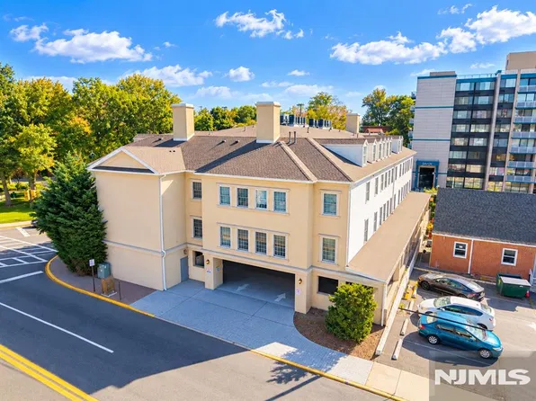 180 Edgewater Road #1A, Cliffside Park, NJ 07010