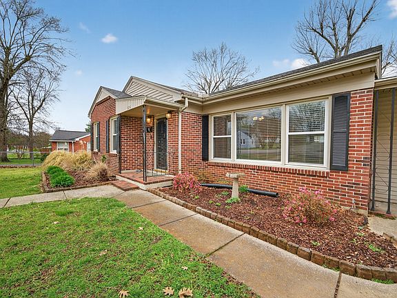 4th image of 126 Armory Dr