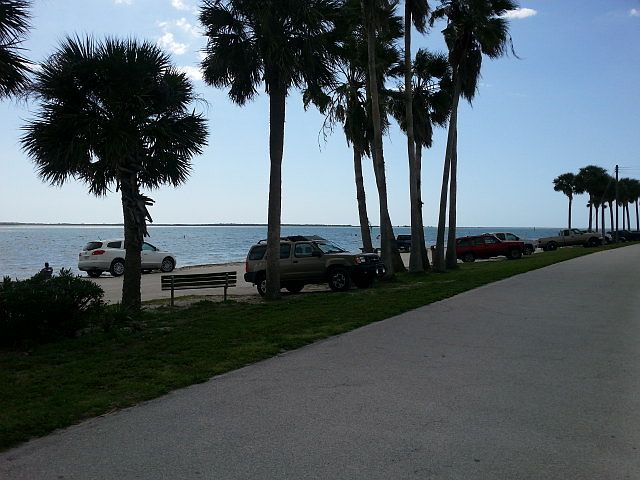 NEARBY BEACHES!