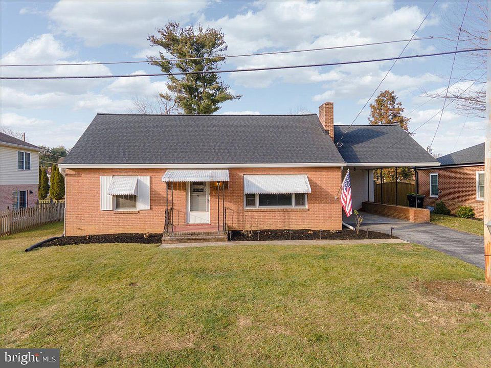 1st image of 18432 Woodside Dr