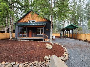 125 Mountain View Dr N, Ashford, WA 98304