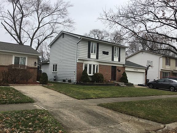 3rd image of 39298 Dillingham St