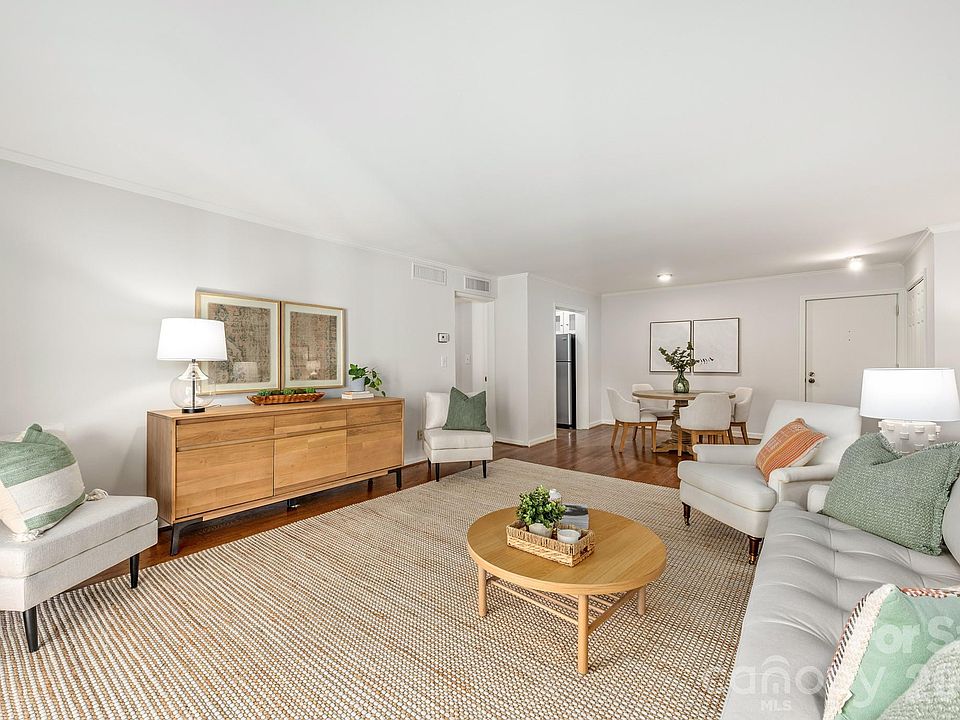 1st image of 1323 Queens Rd Unit 321