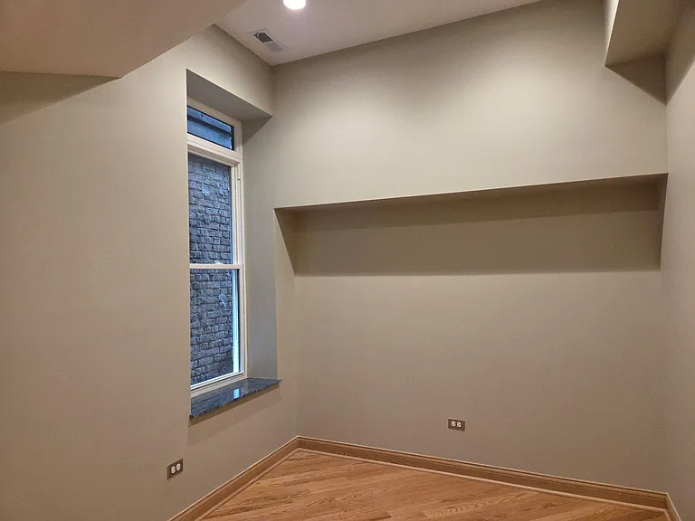 1909 N Sheffield Ave #1 — Photo 11
