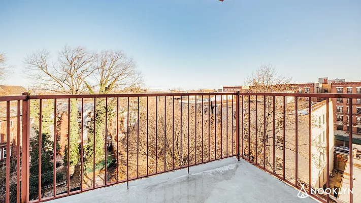 Rented by Nooklyn NYC LLC | media 32