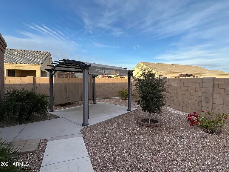 2210 N Saint Bonita Ln — Photo 21