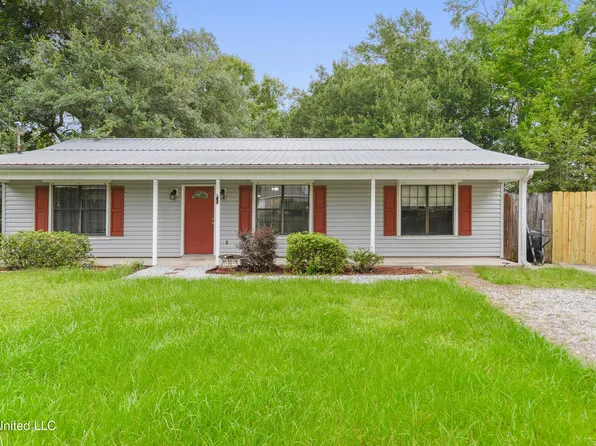 994 Hamakua Ct, Diamondhead, MS 39525