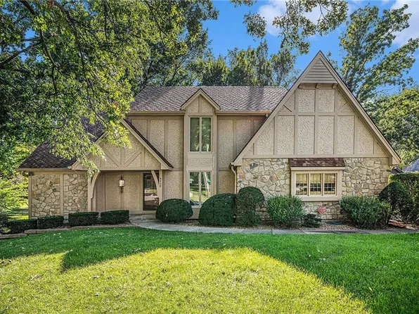 4328 N Main St, Kansas City, MO 64116