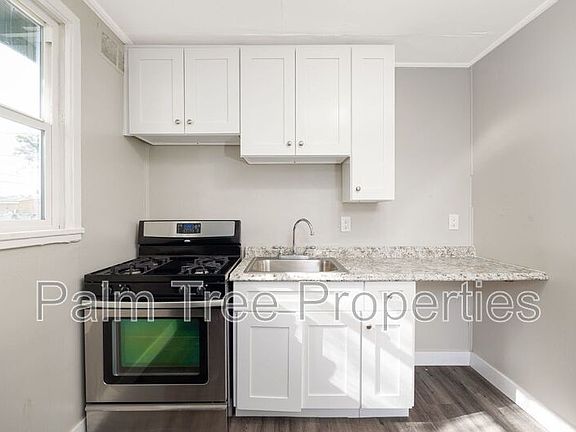 2nd image of 4517 Hilltop Dr