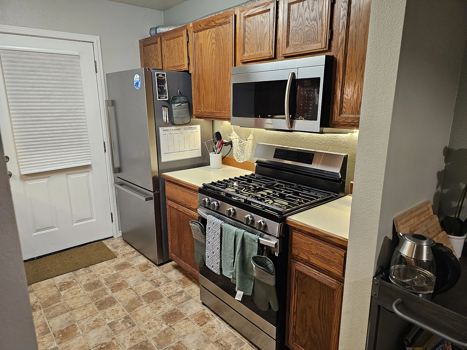 2 bed, 880 sqft, $2,680 — Photo 3