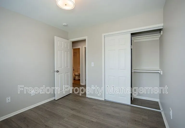 10116 Wimbledon Ct — Photo 37