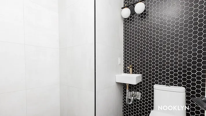 Rented by Nooklyn NYC LLC | media 9