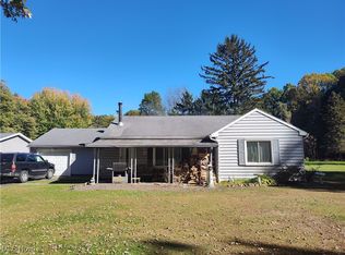 7002 Reed Rd, Conneaut, OH 44030