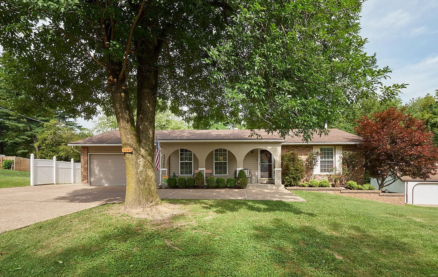 13393 Old Jamestown Rd photo 1