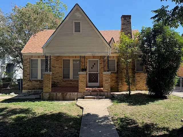 1822 Lee Hall