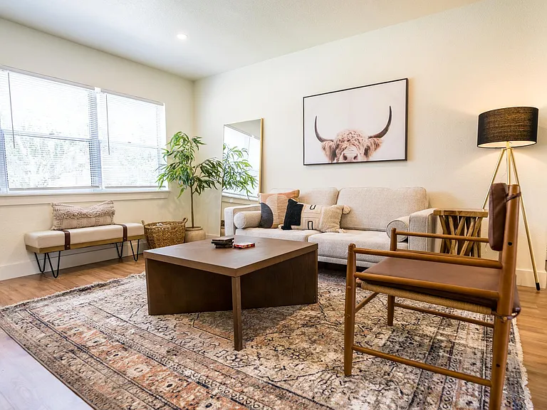 2160 Riverside Ave #5 — Photo 11