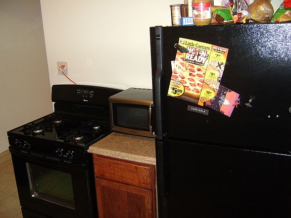 3rd image of 1338 W Farwell Ave #2