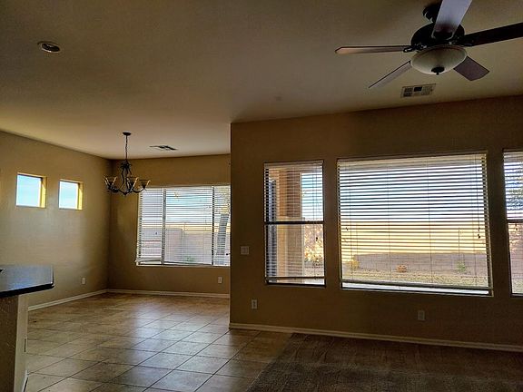 4th image of 504 E Tropical Dr
