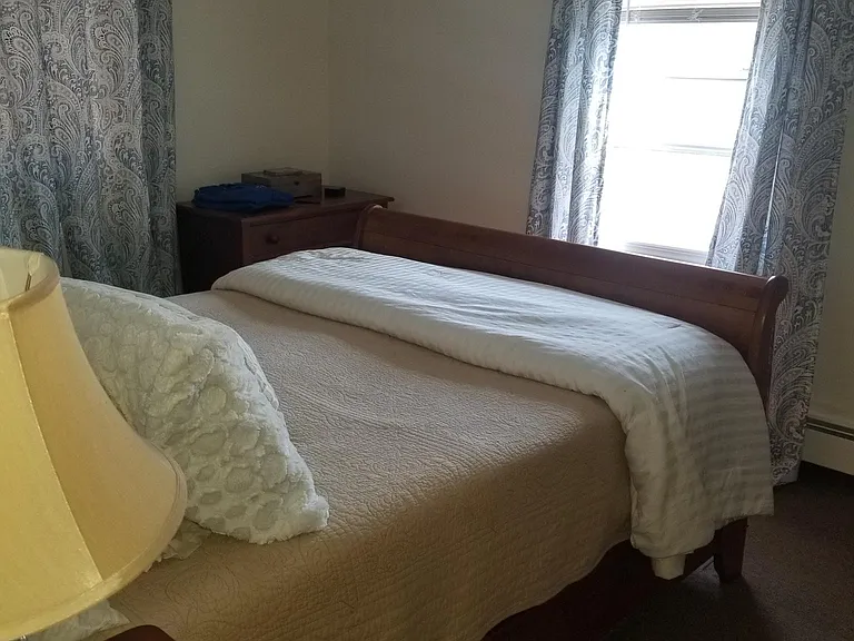 106 Monroe Blvd — Photo 17