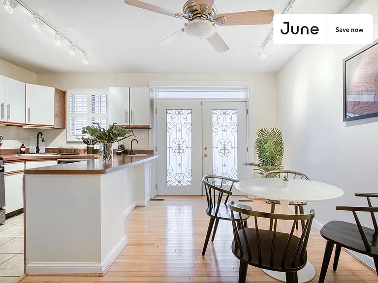 1843 Burke St SE — Photo 2