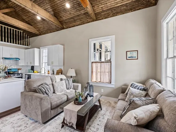 1722-1724 Winnie St, Galveston, TX 77550