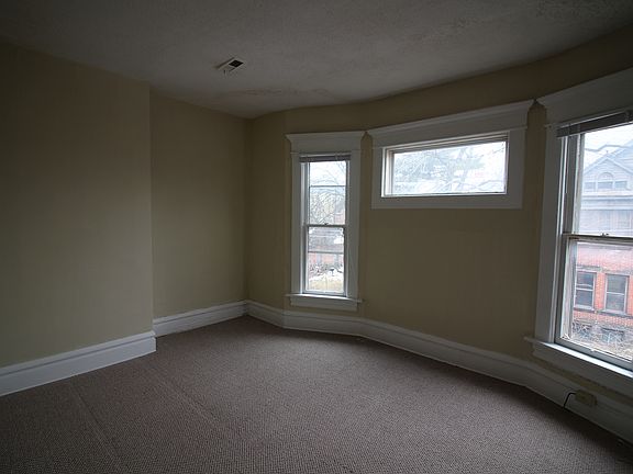 5th image of 781 Bryden Rd APT 3
