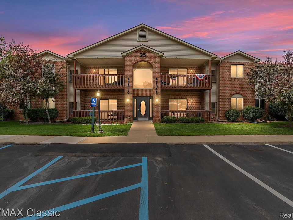 1st image of 45842 Prairiegrass Ct