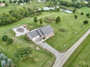 24555 Paradise Rd, Maryville, MO 64468